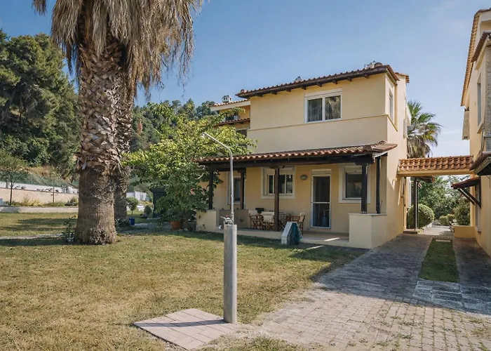 Encore Seaside By Granari Villa *
